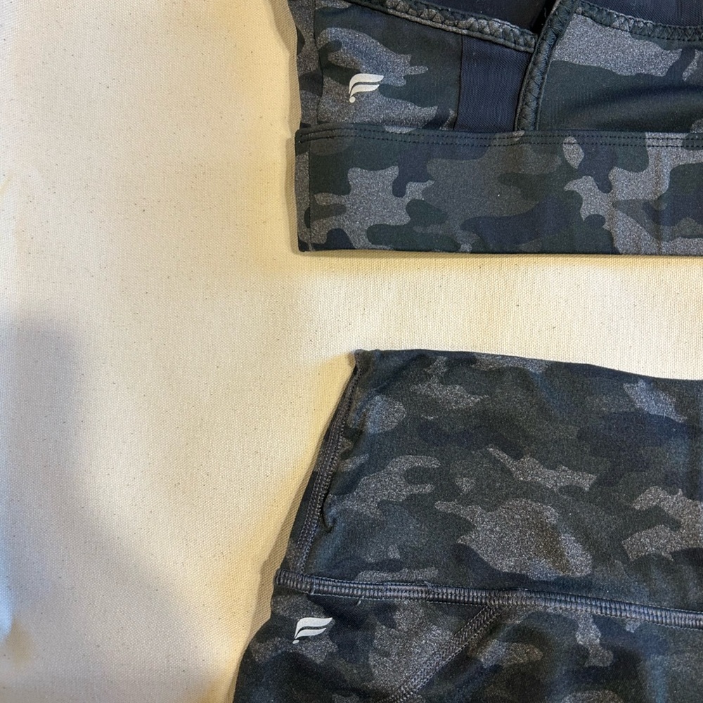 Fabletics Sports Bra (size M) and Leggings (size S)